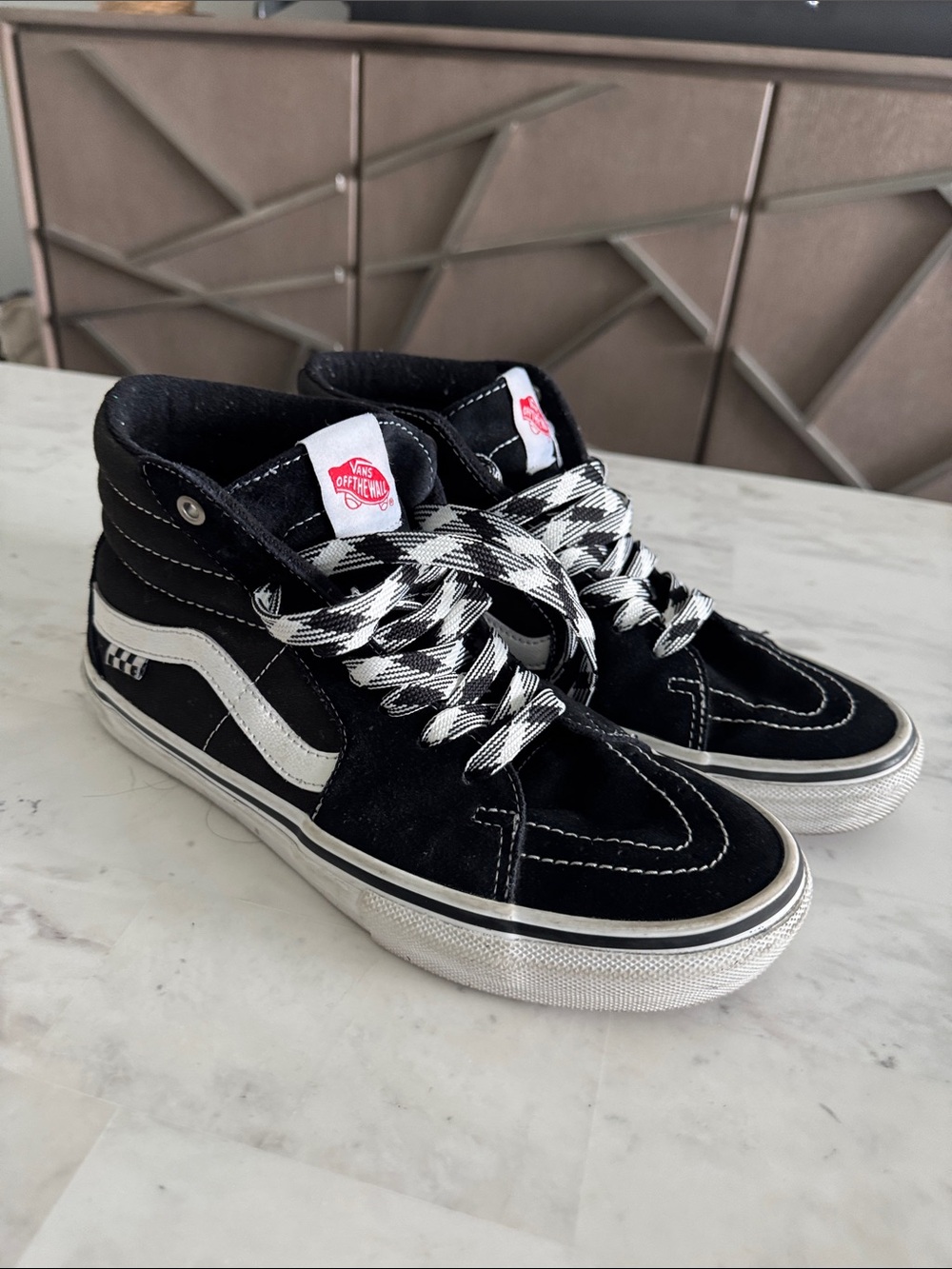 Vans old school Black and White High-Top Sneakers